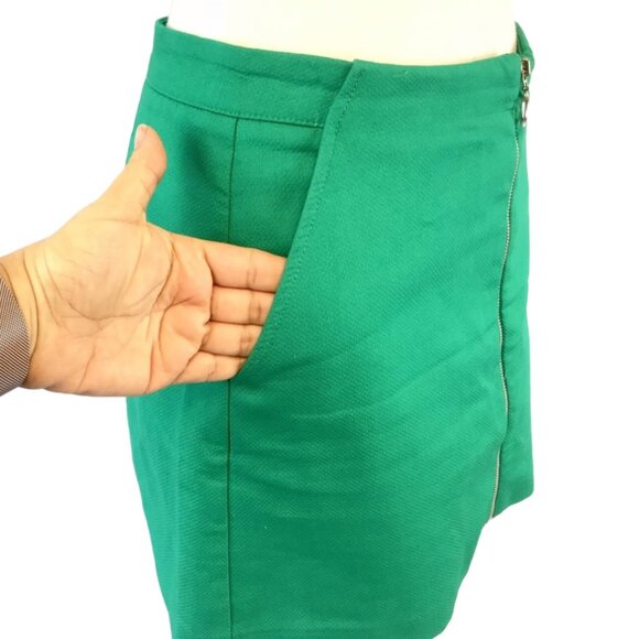 Zara Trafaluc Mini Skirt Textured Green Zip Up Size Small - Picture 4 of 8